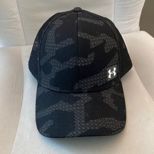 Mens Under Armour Mesh SnapBack Hat